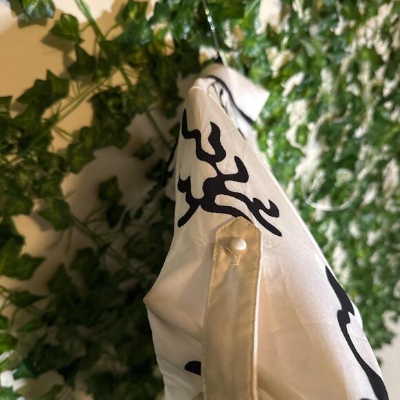 Unique fashion nova white and black tall friendly jumpsuit - Picture 3 of 4